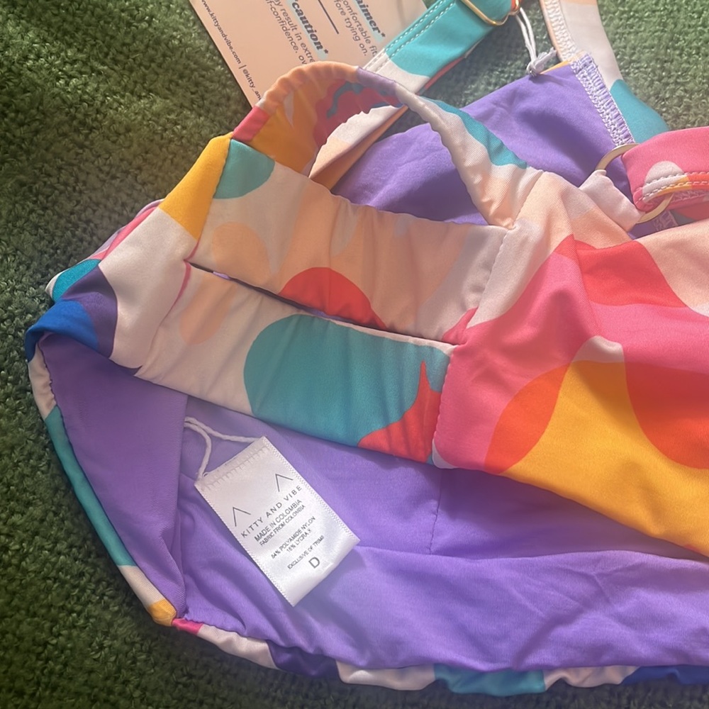 Kitty and Vibe Colorful Bikini Top - Picture 3 of 9